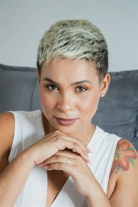 lesbian short hair|The Ultimate Guide to Lesbian Haircuts: Styles, Tips, and Inspiration